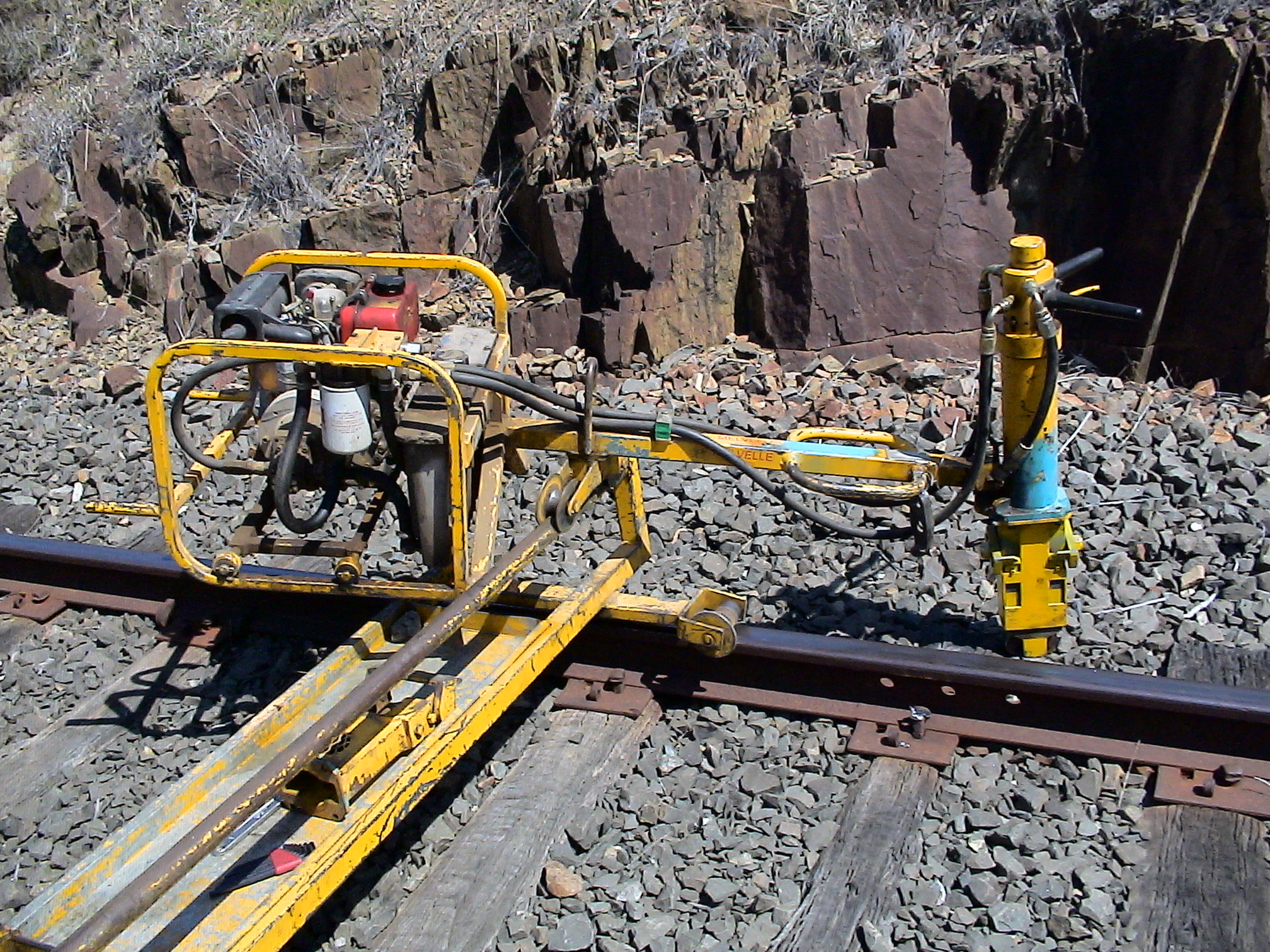 Figure 1: A dog spike puller similar to that used at Montgomery